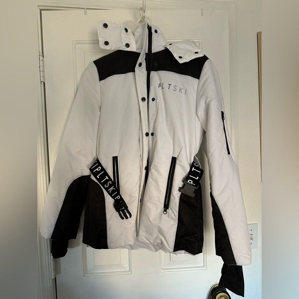 White Faux Fur Hooded Belted Ski Jacket Pretty Little Thing Women’s 6